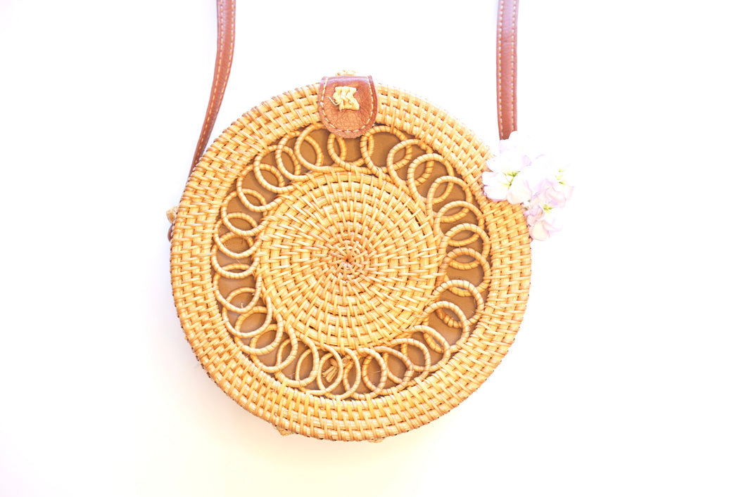 Round Patterned Structured Handwoven Straw Bag in Natural